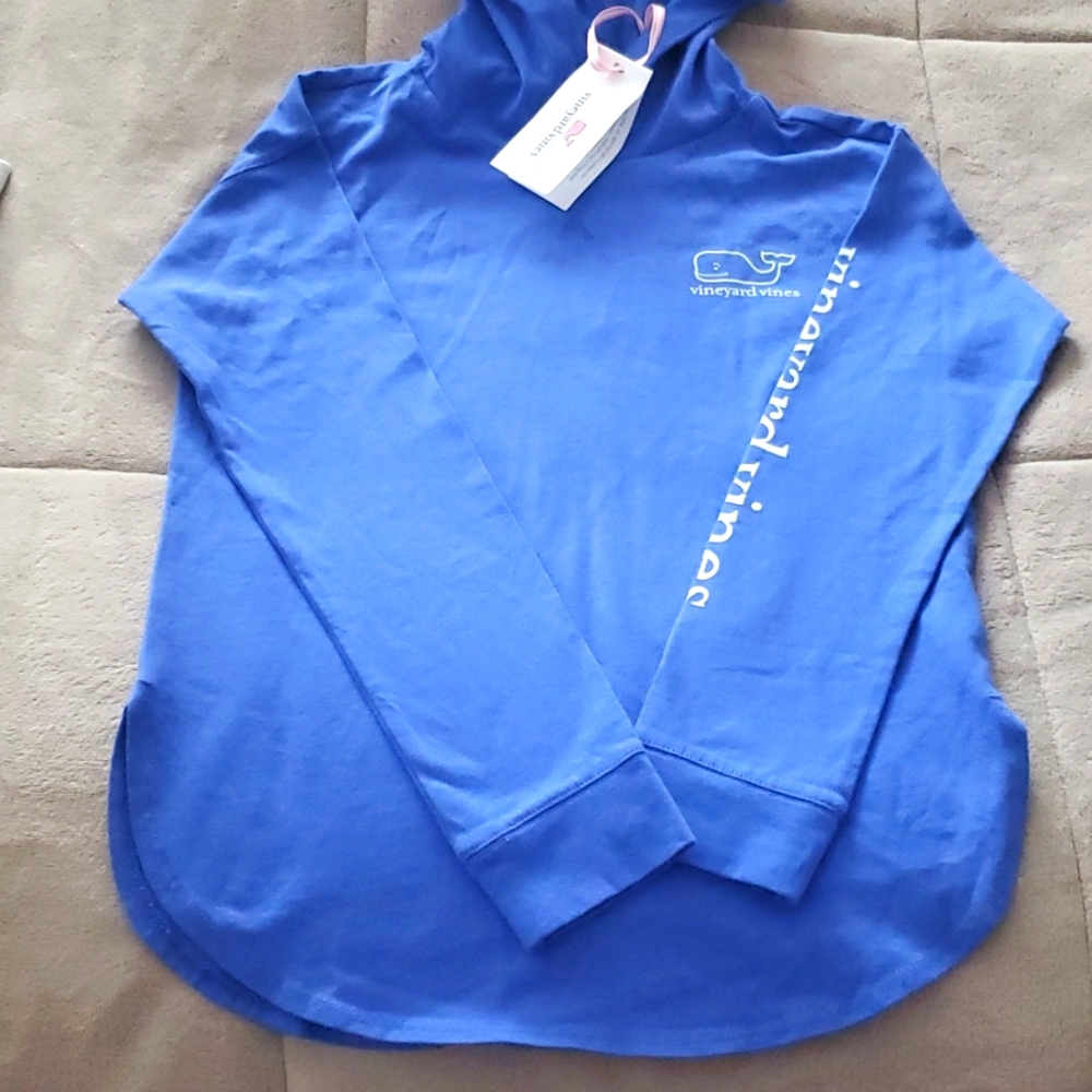 NEW Vineyard Vines Girls hoodie tee